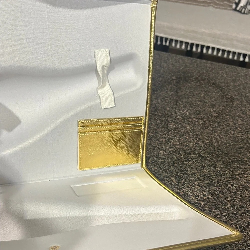 Gold Clutch Bag with magnetic close button!